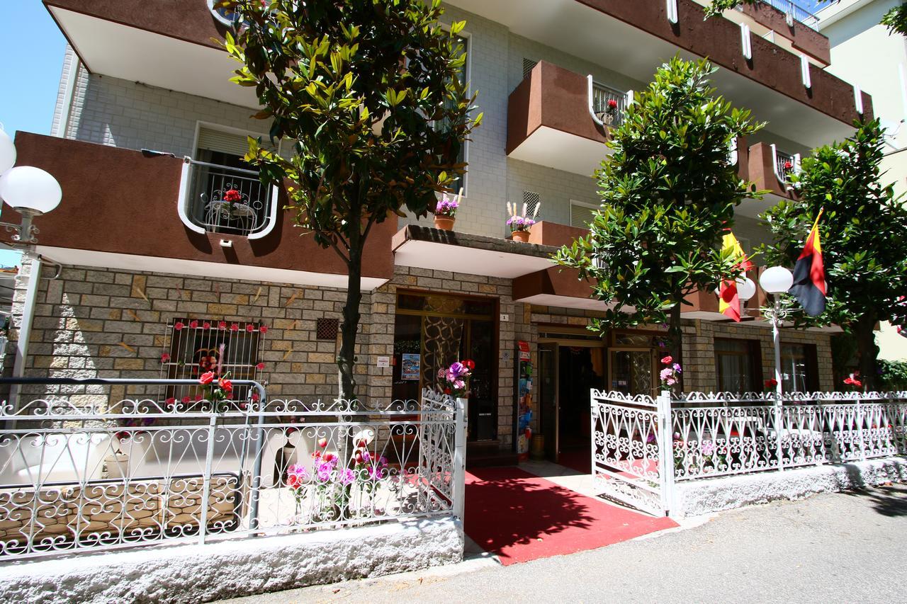 Hotel Emanuela Rimini Exterior foto